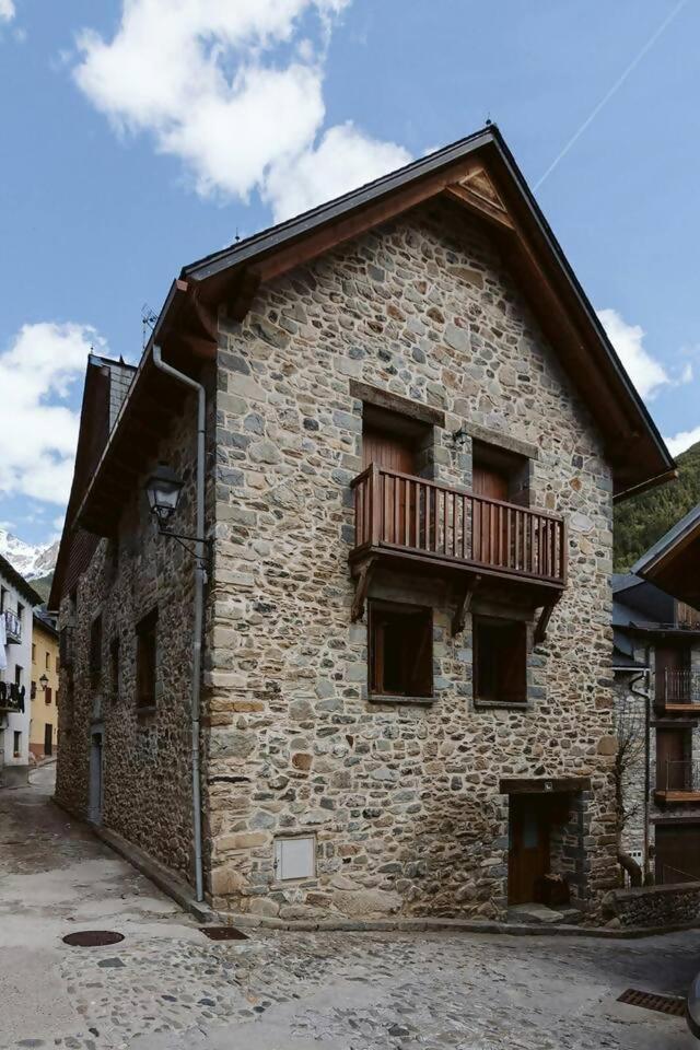 Cantal Sallent De Gallego Sencillo Y Acogedor Eksteriør bilde